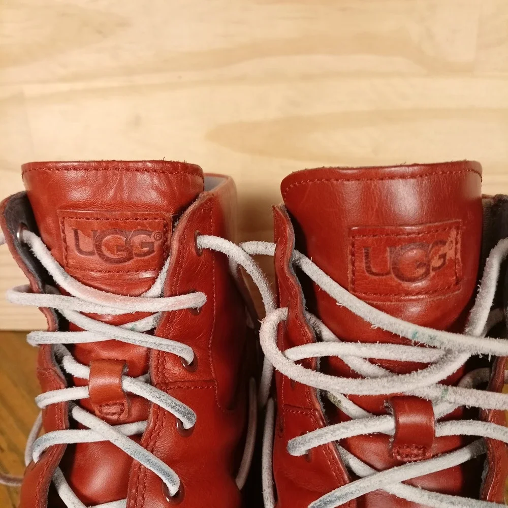 UGG Reefton Red Leather High Top Sneaker Mens 11 Moc Toe Vibram 1004085